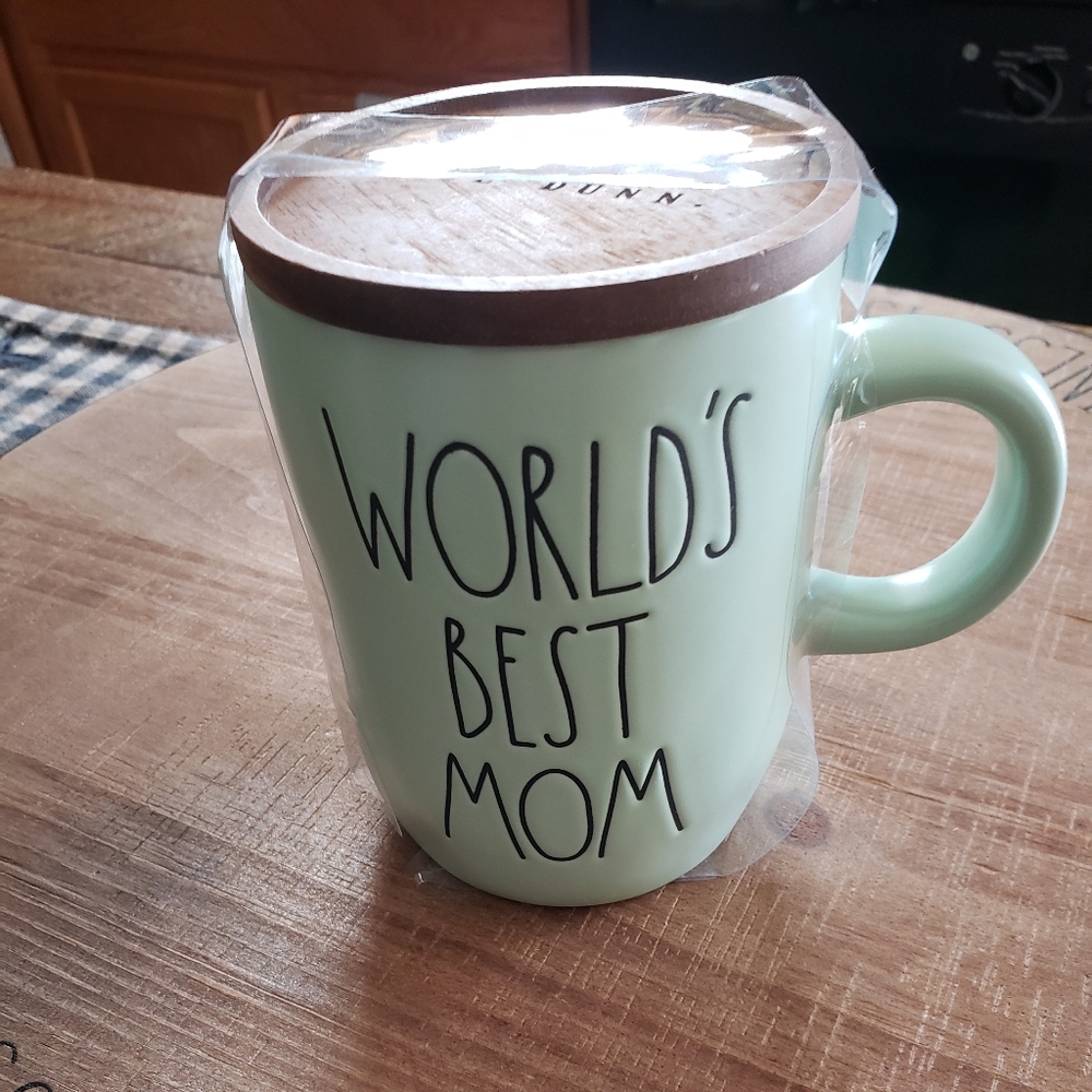 World's Best Mom mug with coaster
